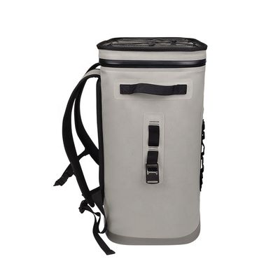 Customized 28L Picnic Cooler Bag , Soft Cooler Backpack Waterproof