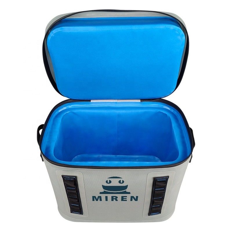 Lightweight Portable 20L Cooler Bag Light Gray Color For Barbecue Camping